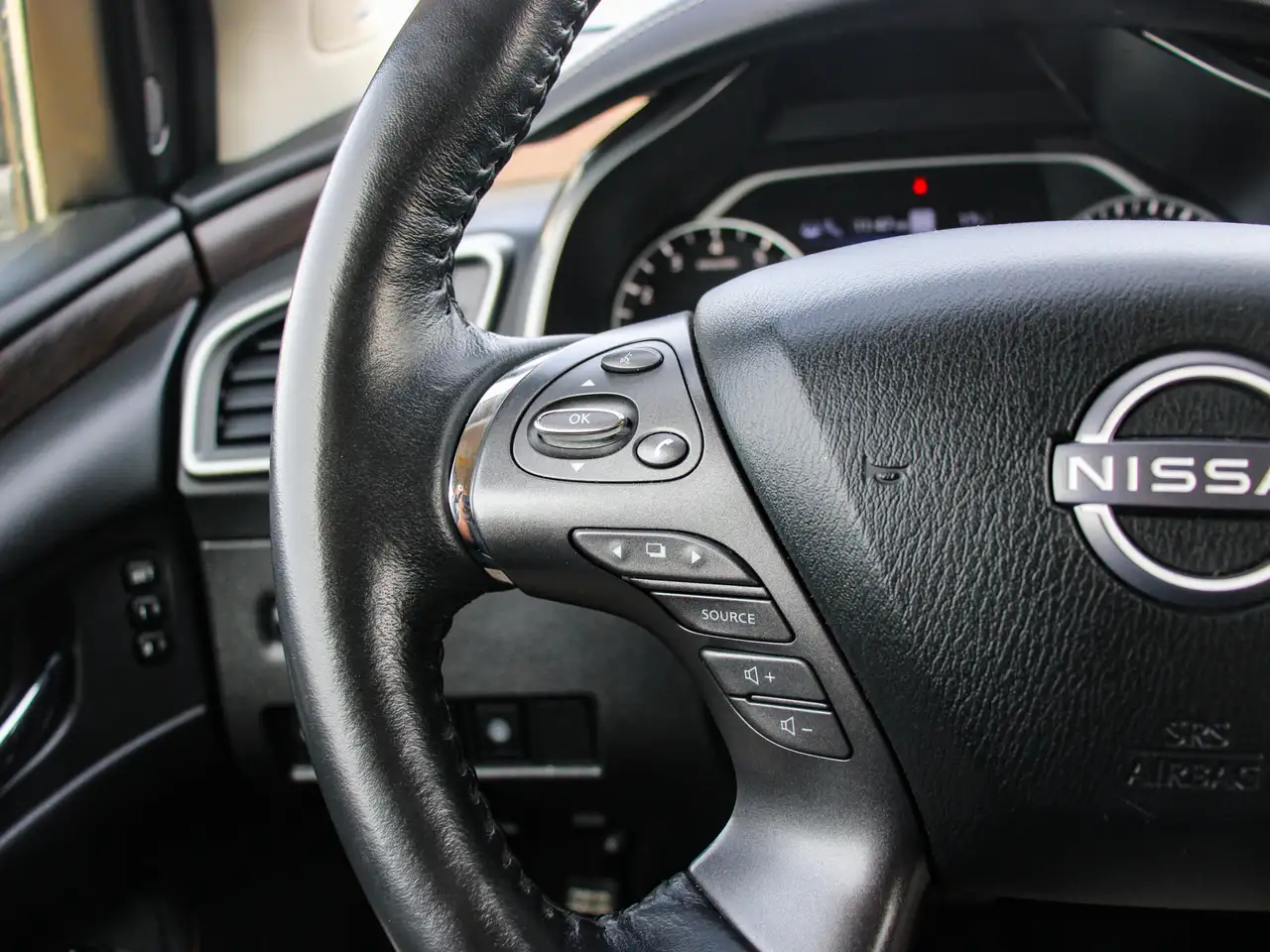 Nissan Murano снимка Nissan Murano