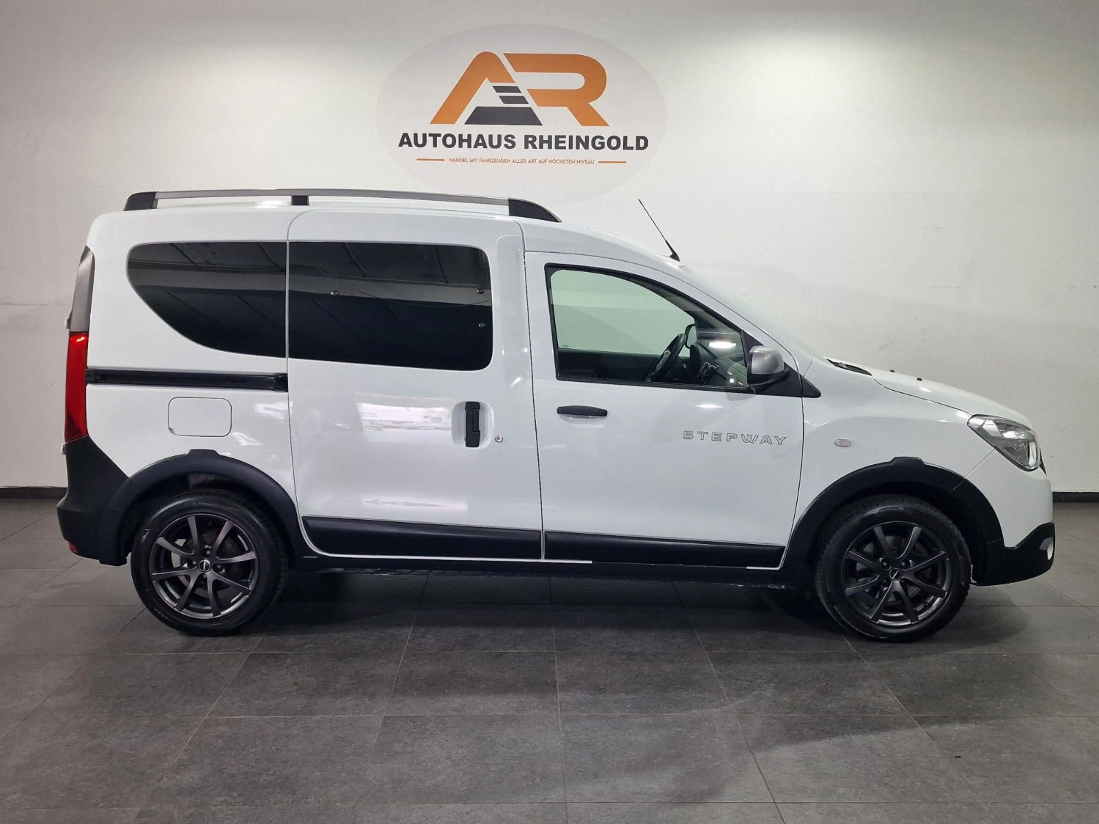 Dacia Dokker Stepway Plus — photo 6