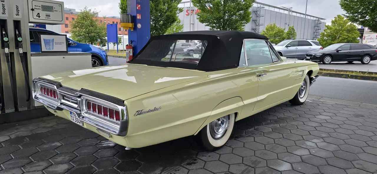 Ford Thunderbird 2-DR Convertible, foto 3