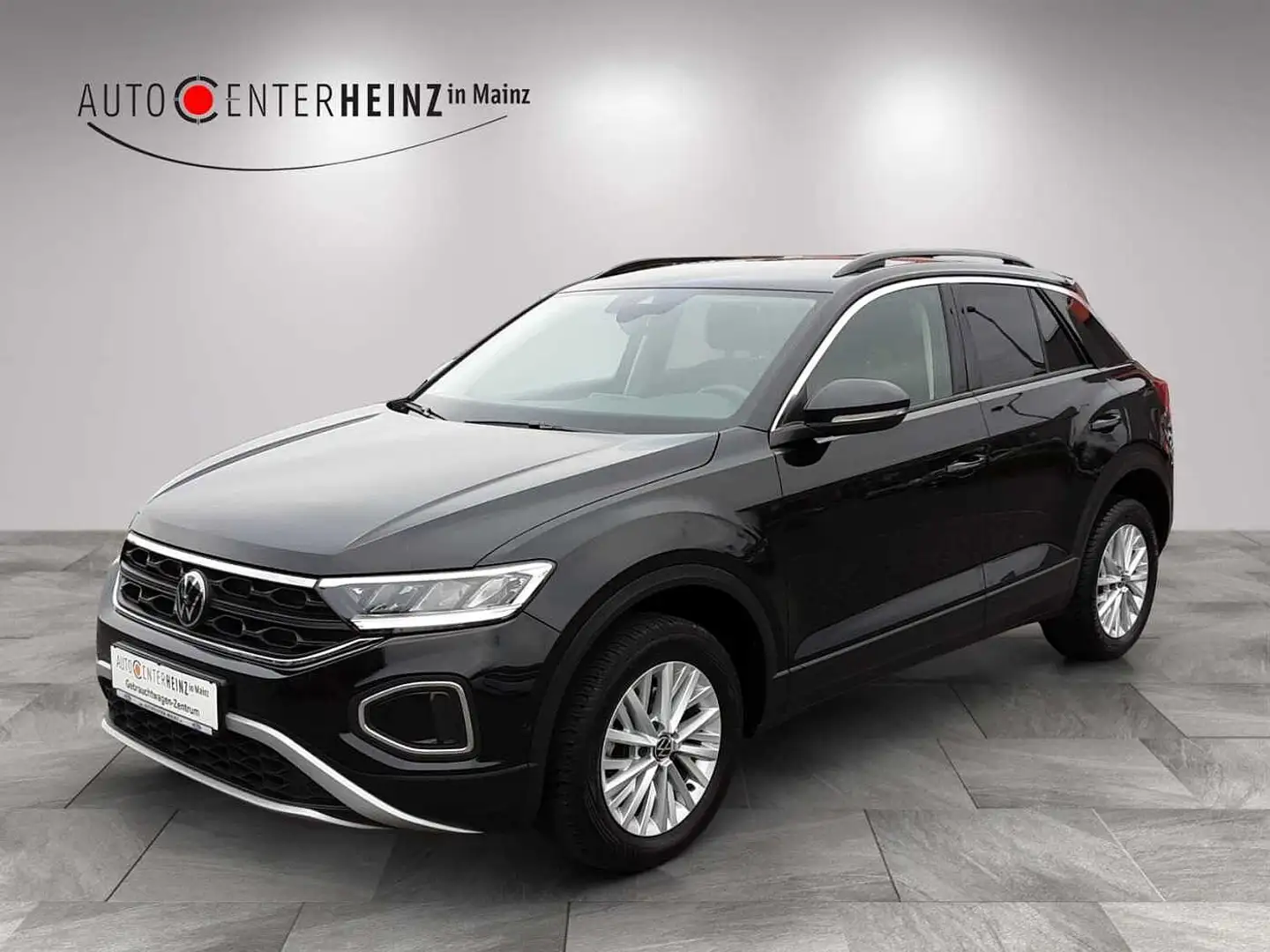 Volkswagen T-Roc Life Schwarz - 1