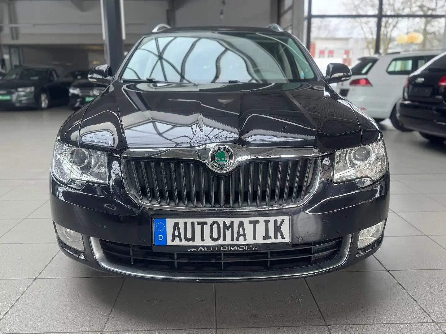 Skoda Superb Combi 1.8TSI DSG Ambition PDC Navi uvm. Schwarz - 2