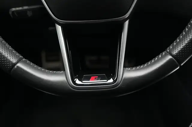 Audi A6 view 24