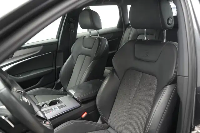 Audi A6 Avant view 10