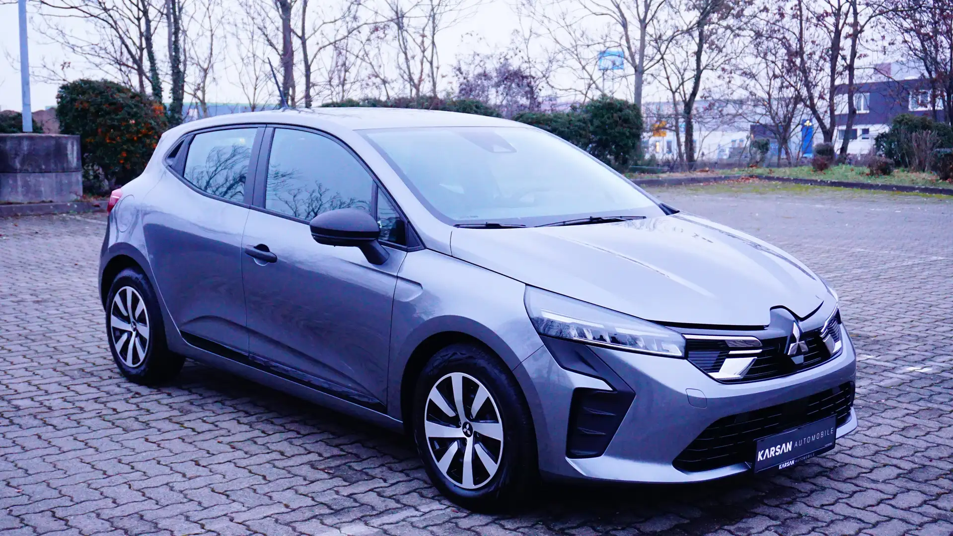 Mitsubishi Colt Basis//KLIMA/PDC/AUX/USB/LED/ Grau - 2