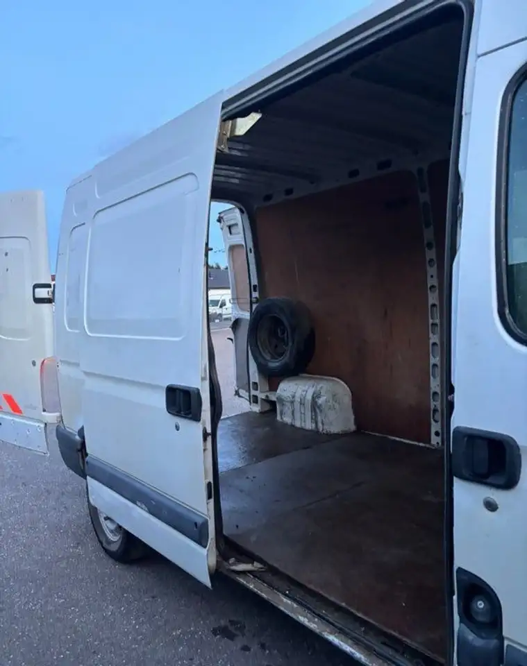 Renault Master L2H2 T35 2.8 dTi Fourgon, foto 5