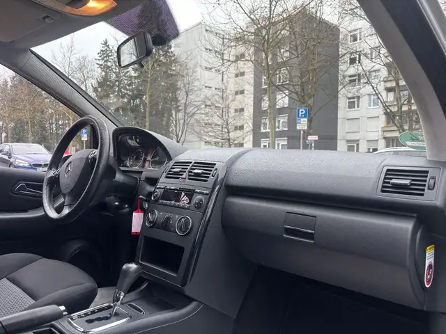 Mercedes-Benz A-Class view 14