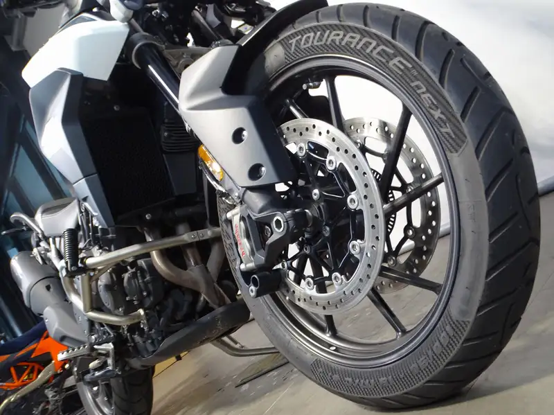 Triumph Tiger 900 - foto 6