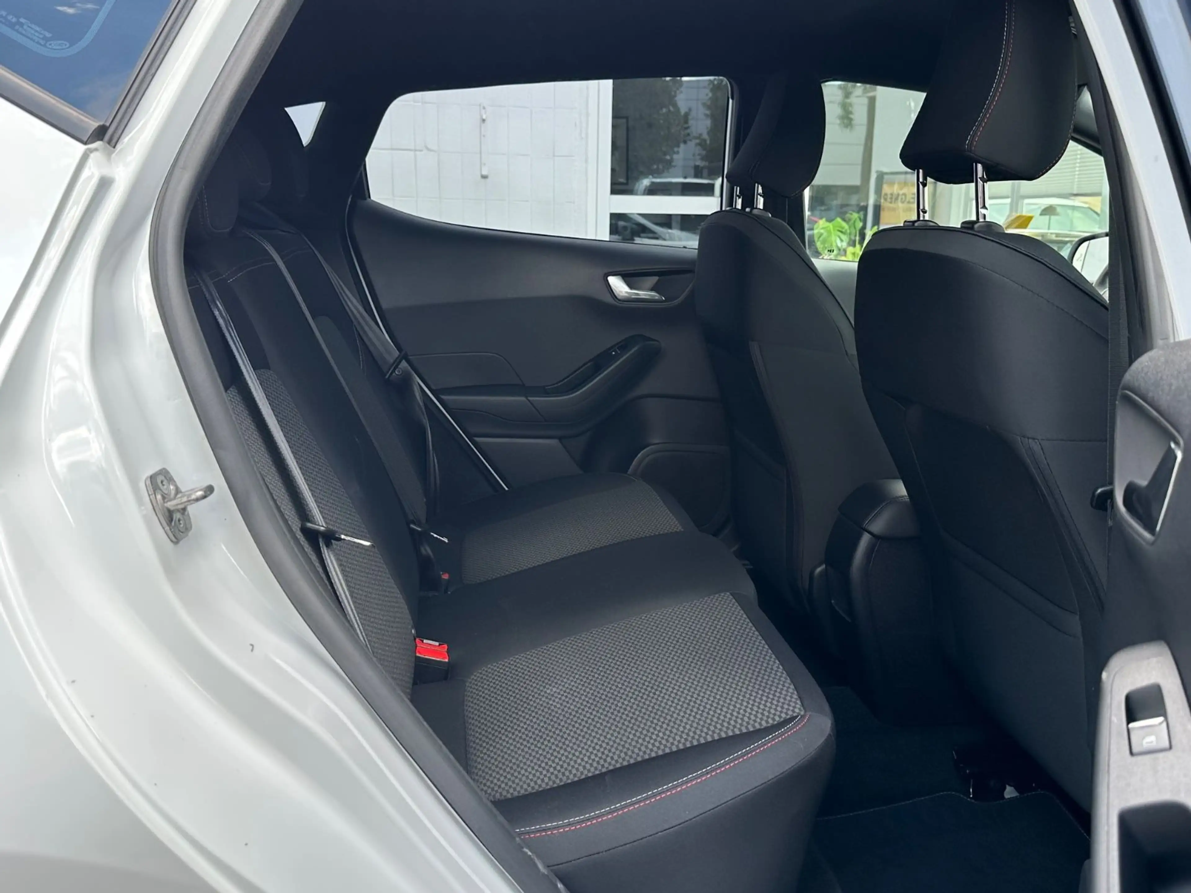 Ford Fiesta 1.0 EcoBoost ST-Line 8 Fach/ PDC/ Keyless — photo 8