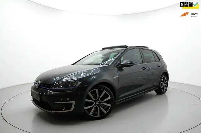 Volkswagen Golf GTE 1.4 TSI PANO PDC NAVI 204PK