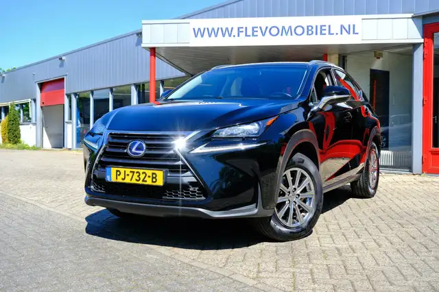 Lexus NX 300h Business Line Aut. Navi|Cam|LMV|Half Leder