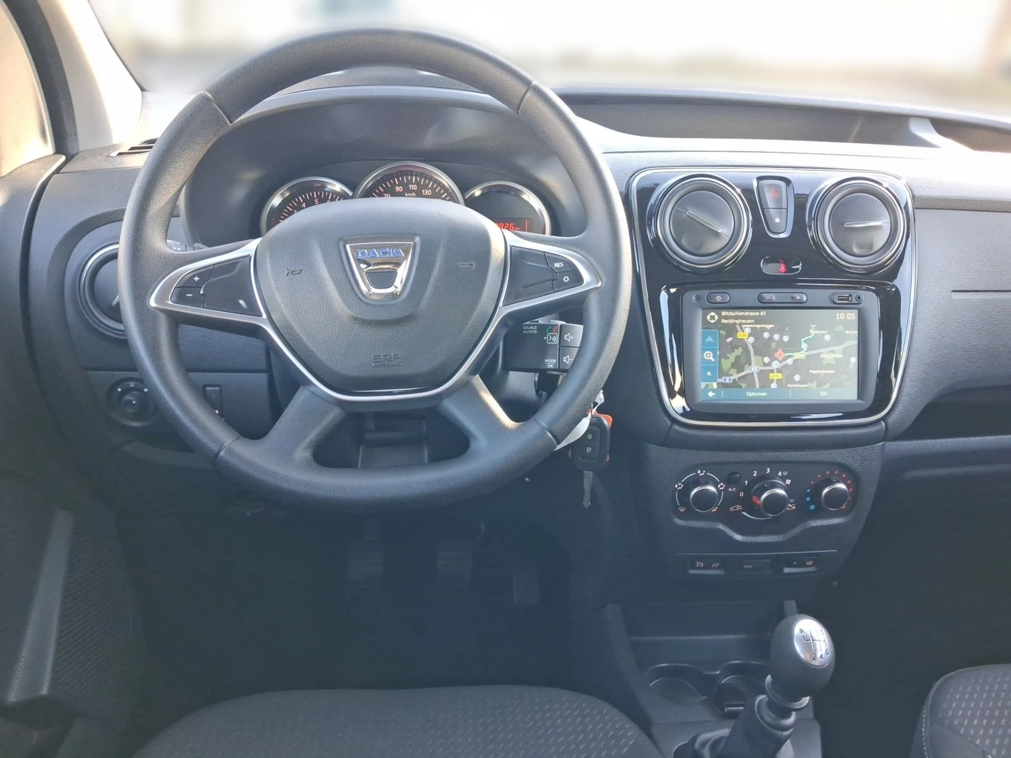 Dacia Dokker Comfort TCe 130 GPF *Ganzjahresreifen* — photo 8