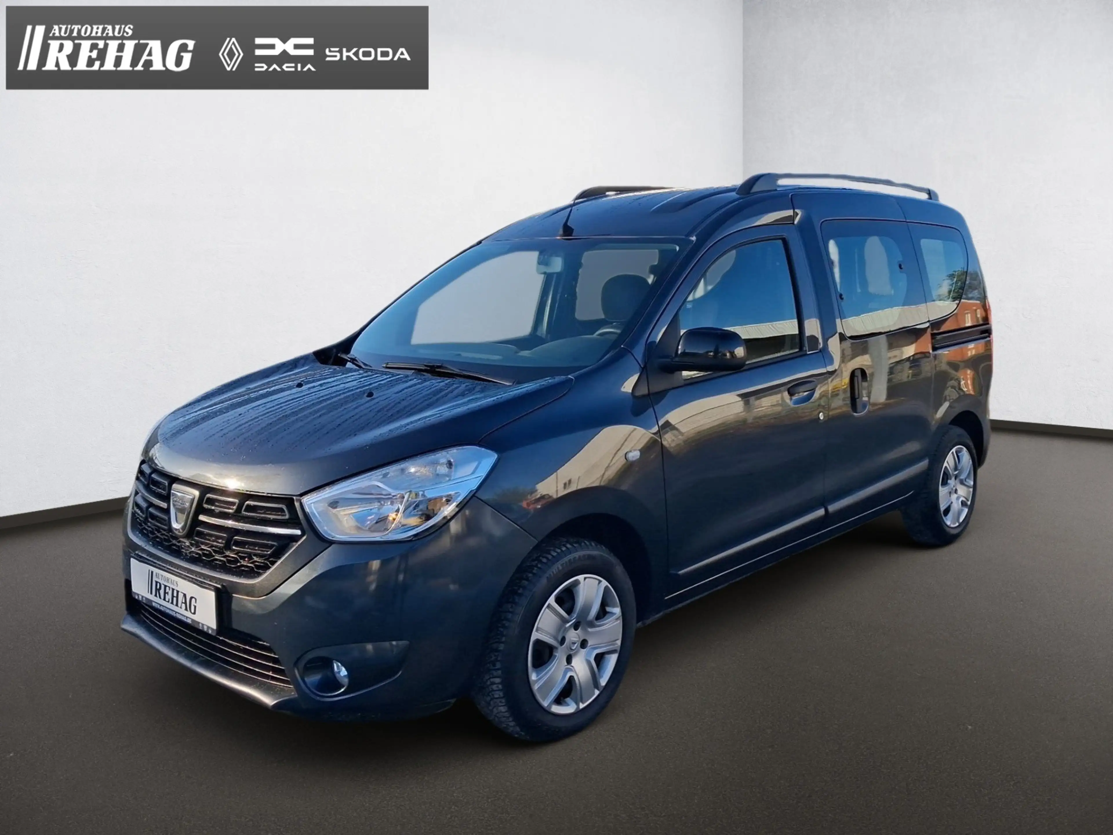 Dacia Dokker Comfort TCe 130 GPF *Ganzjahresreifen* — photo 2