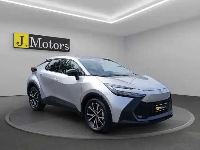 Toyota C-HR view 7