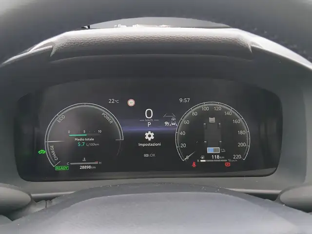 Toyota C-HR view 12