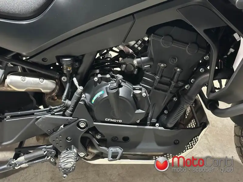 CFMOTO 800 MT - foto 6