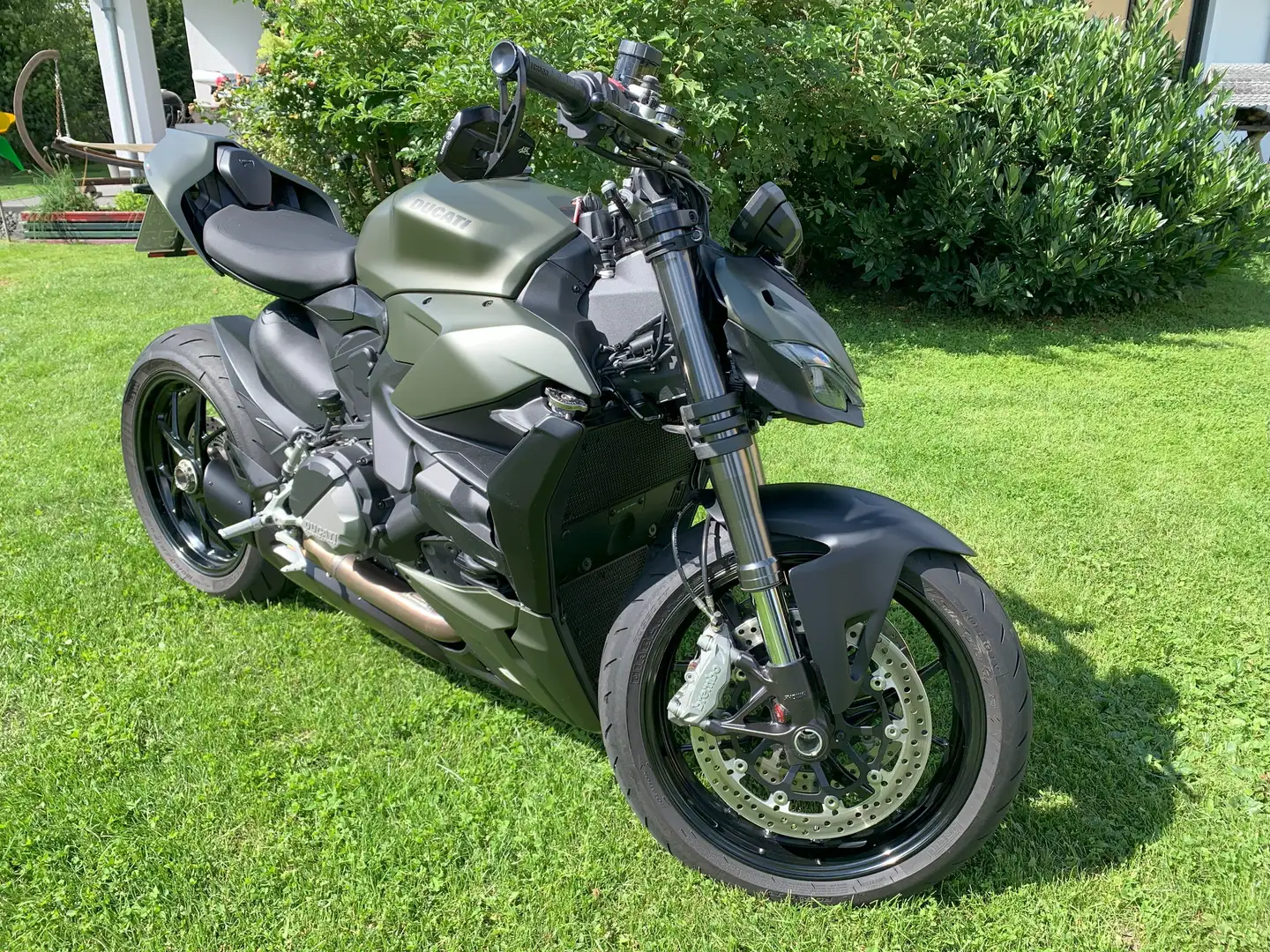 Ducati Streetfighter V2, 955, Storm Green Zöld - 1