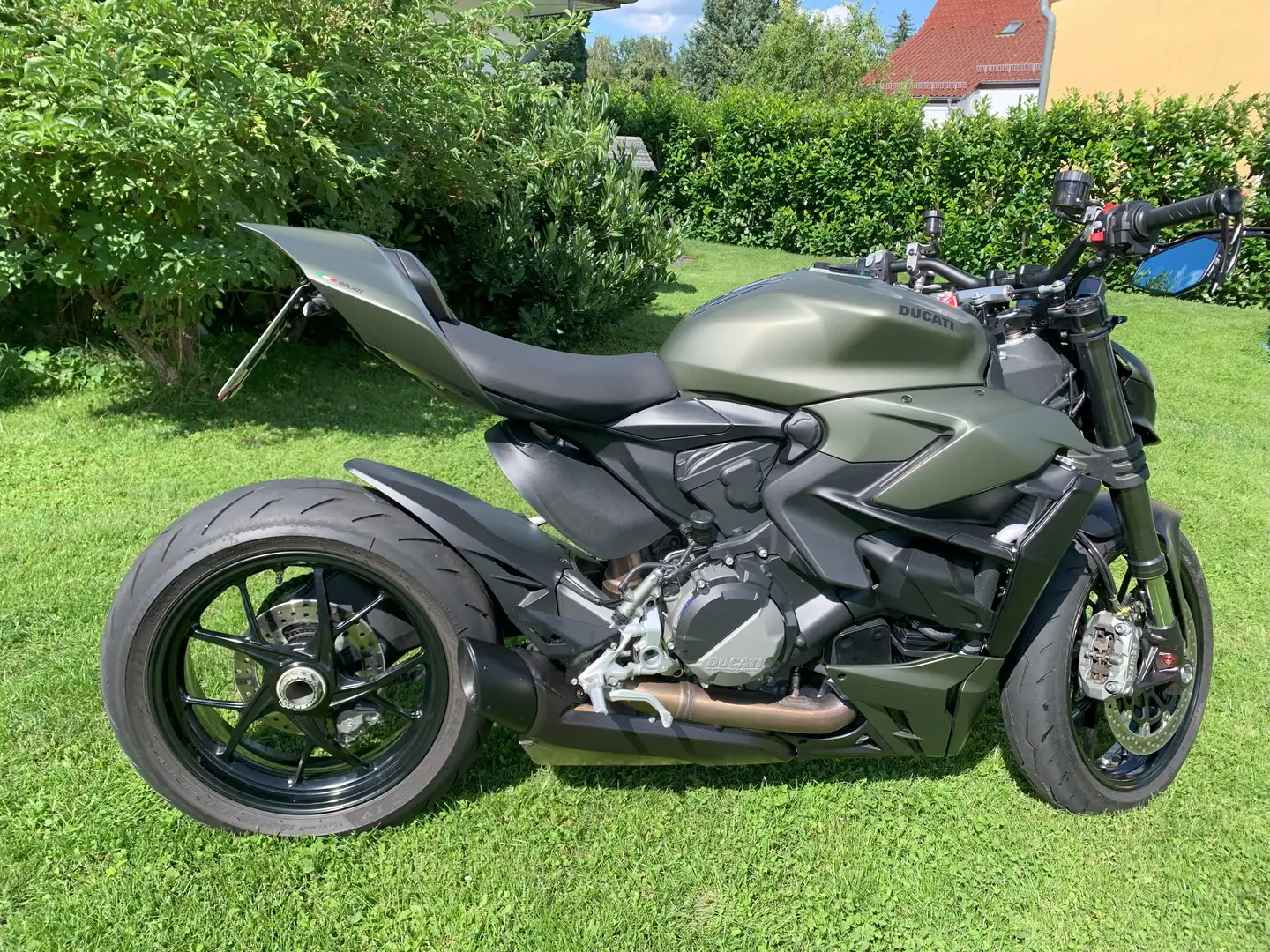 Ducati Streetfighter V2, 955, Storm Green Zöld - 2