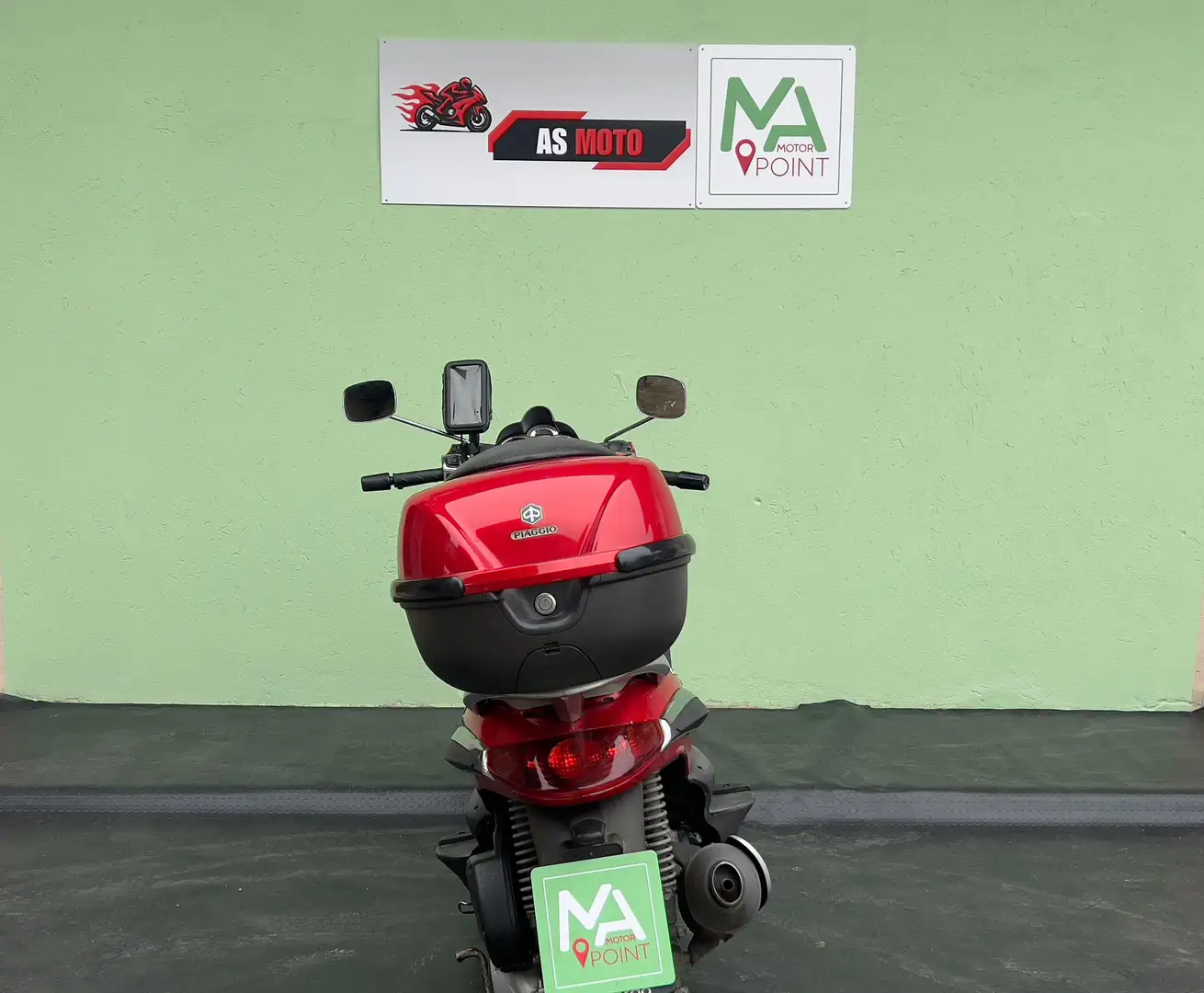 Piaggio Beverly 250 in formula 50% Rood - 2