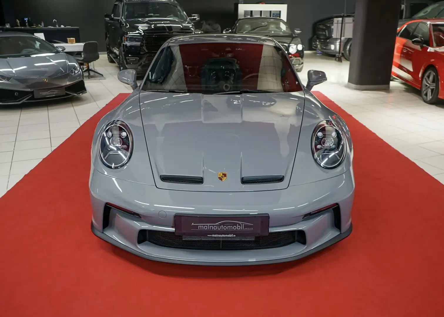 Porsche 911 992 GT3 Touring Bose Sport Chrono CarbonLIFT Grau - 2