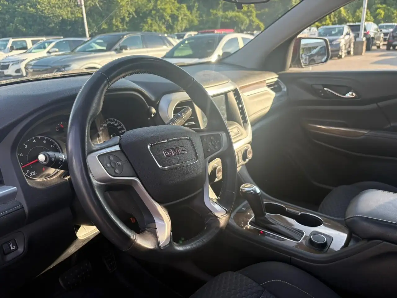 GMC Acadia photo GMC Acadia