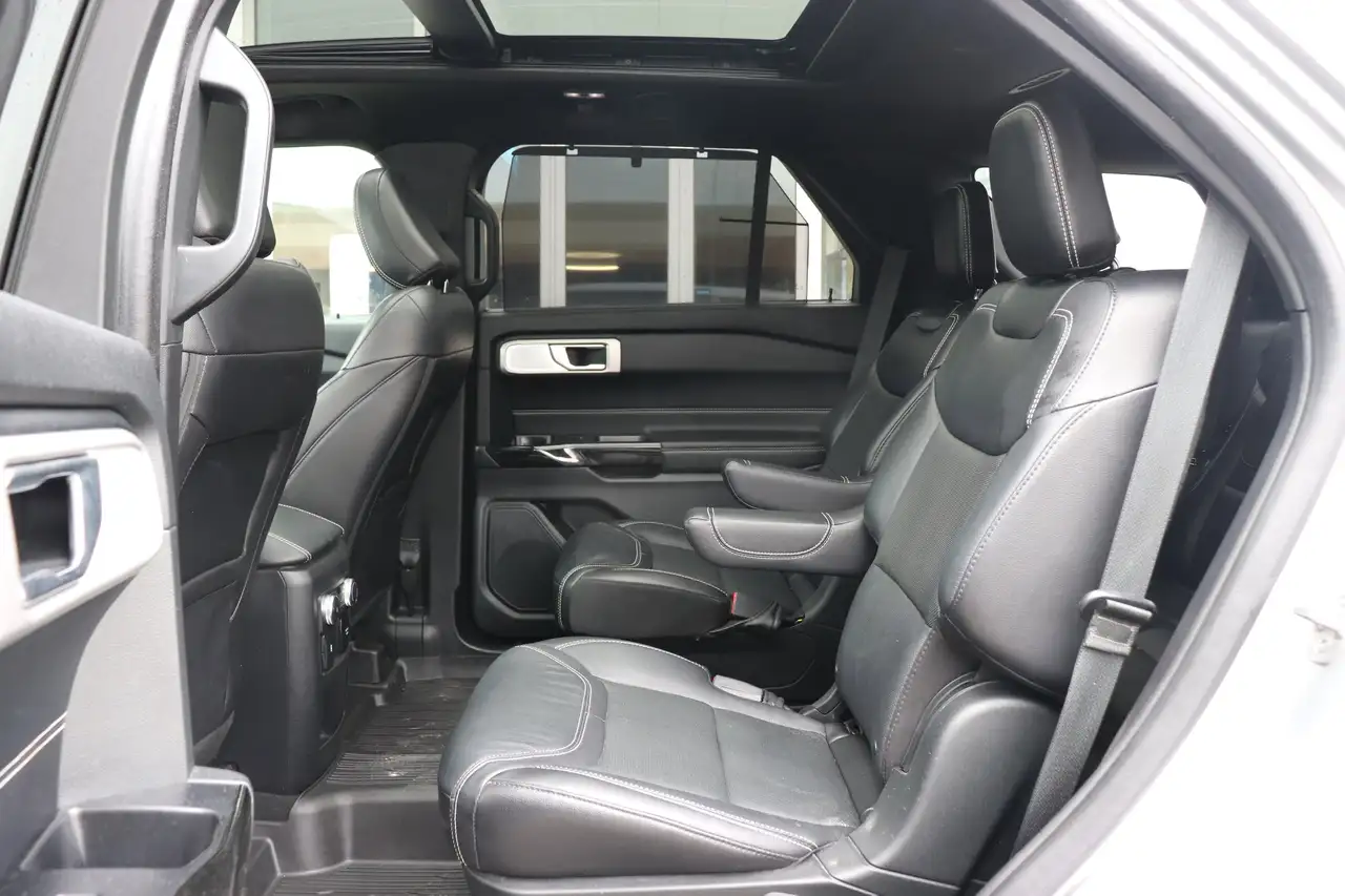 Ford Explorer снимка Ford Explorer