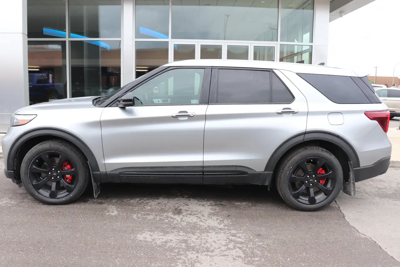 Ford Explorer снимка Ford Explorer