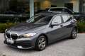 BMW 118 i AUTOMAAT-CARPLAY-LANE ASSIST-GPS-CRUISE-... Gris - thumbnail 2