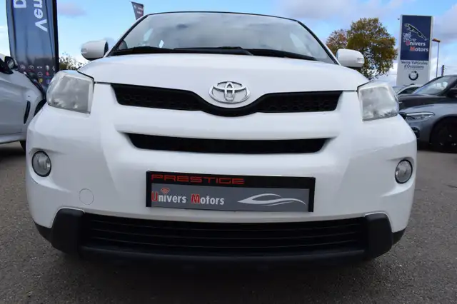 Toyota Urban Cruiser view 6