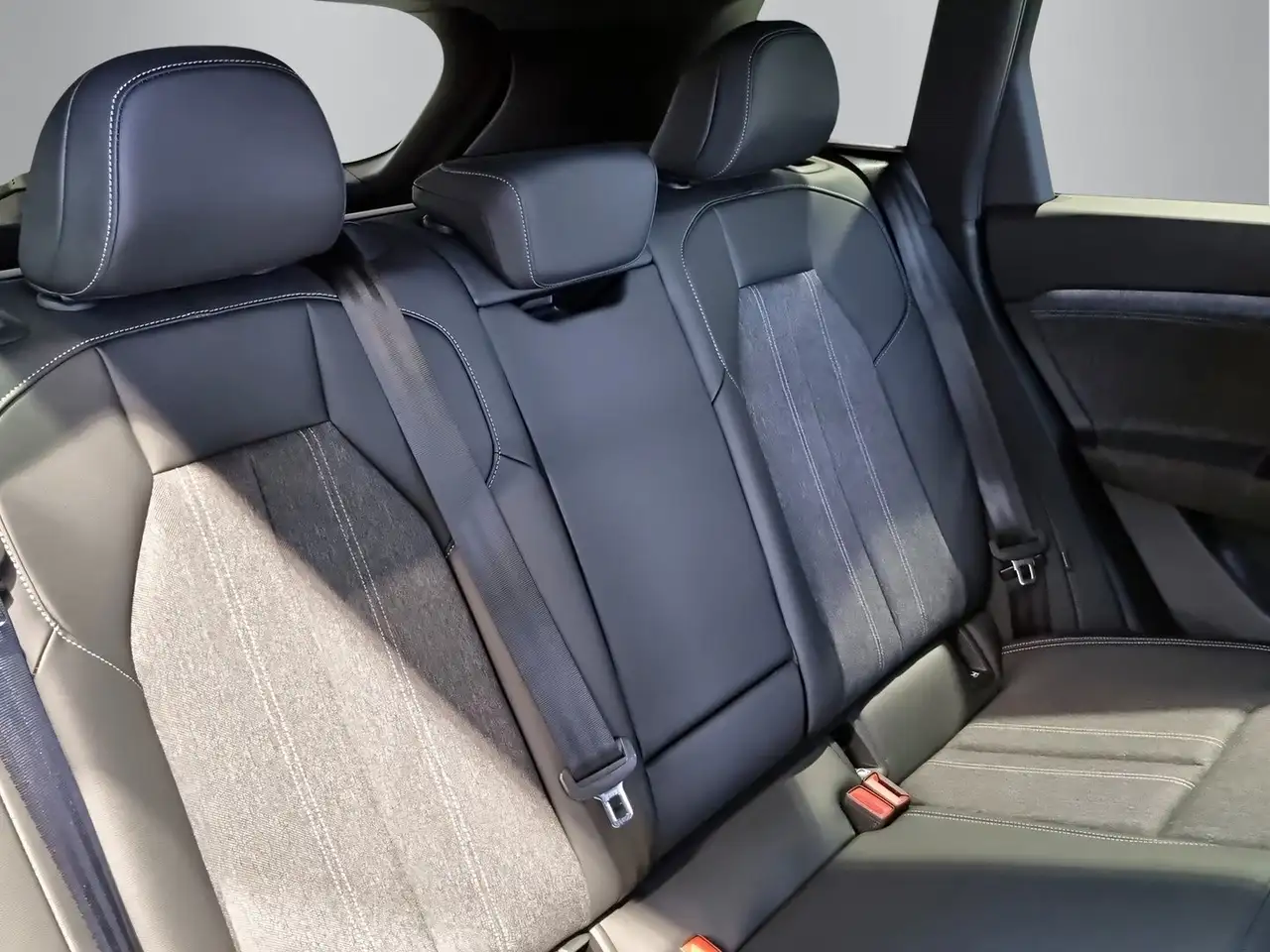 Audi Q6 e-tron e-tron performance business 12