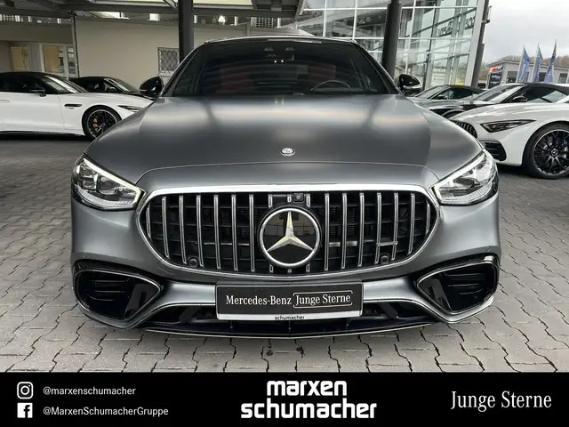 Mercedes-Benz S-Class view 2