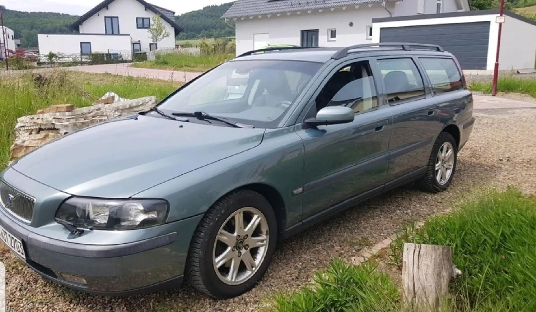Volvo V70 V70 D5 Comfort Grün - 1