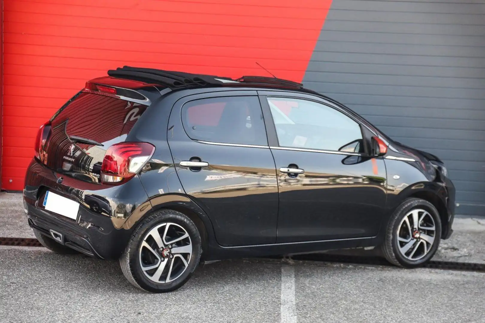 Peugeot 108 1.0 VTi 72 S Top ! Roland Garros TOIT OUVRANT CUIR Zwart - 2