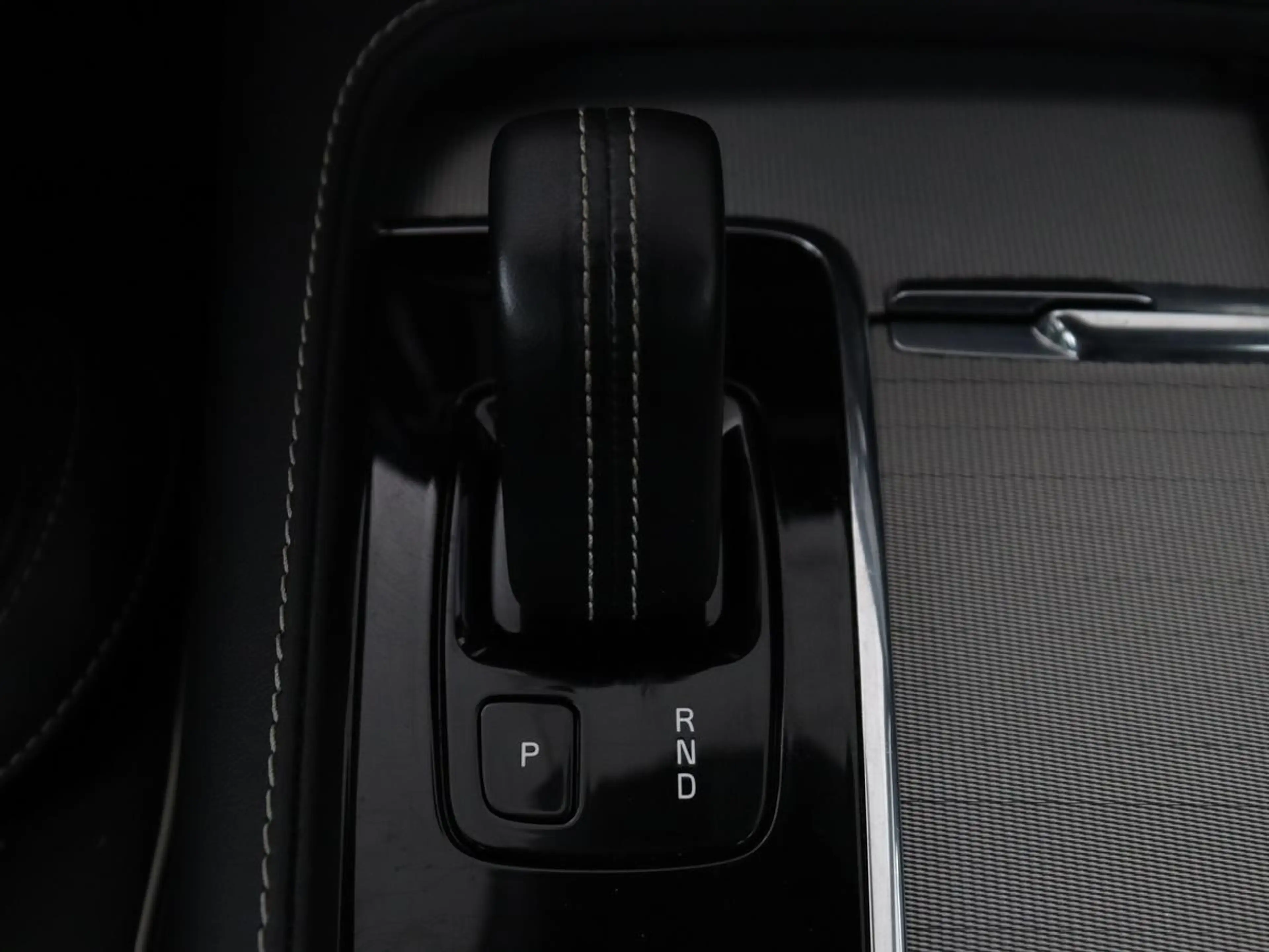 Volvo V90 2.0 B4 R-Design | Panoramadak | Leder | Stuur/stoe — photo 29