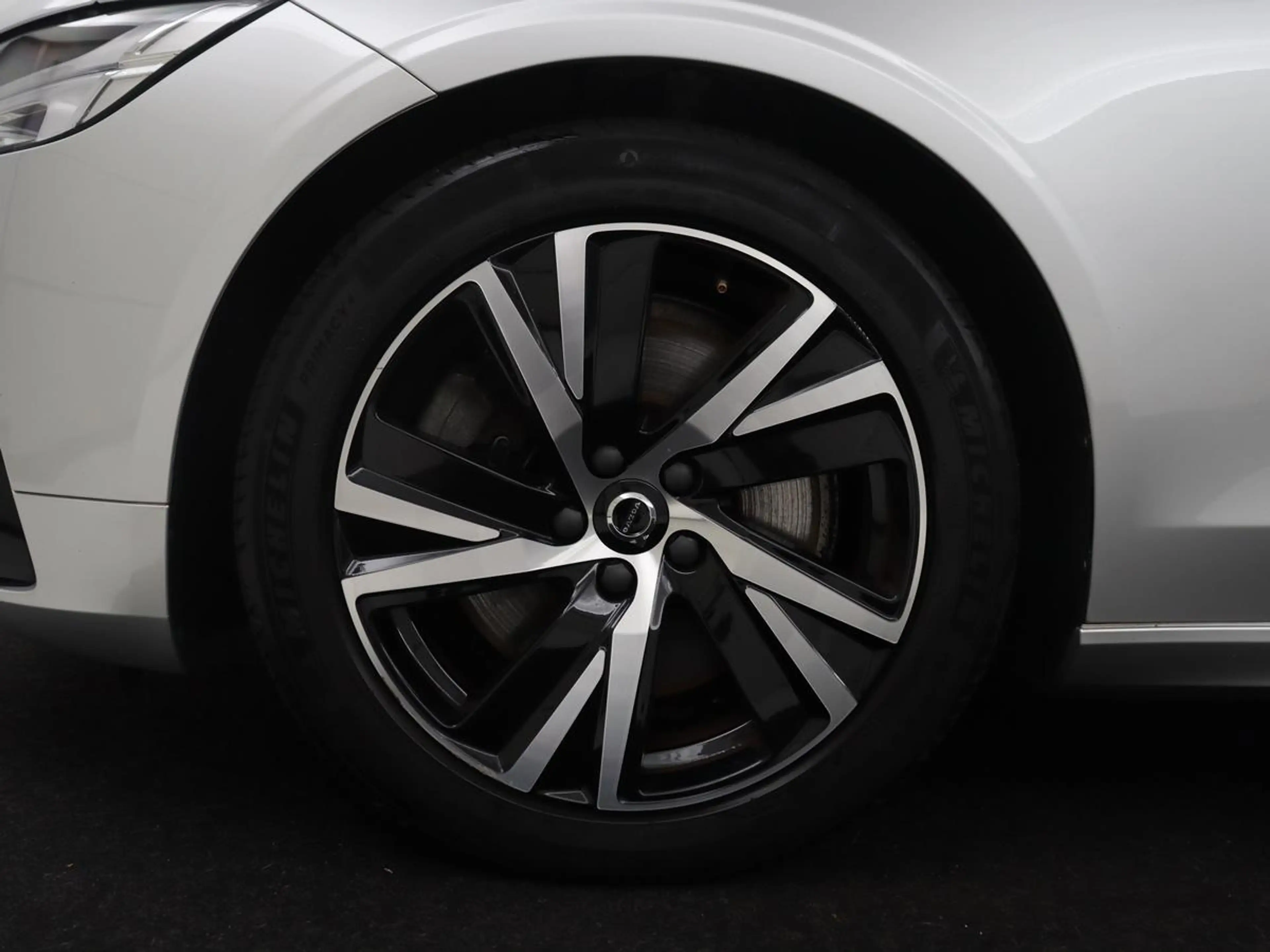 Volvo V90 2.0 B4 R-Design | Panoramadak | Leder | Stuur/stoe — photo 46