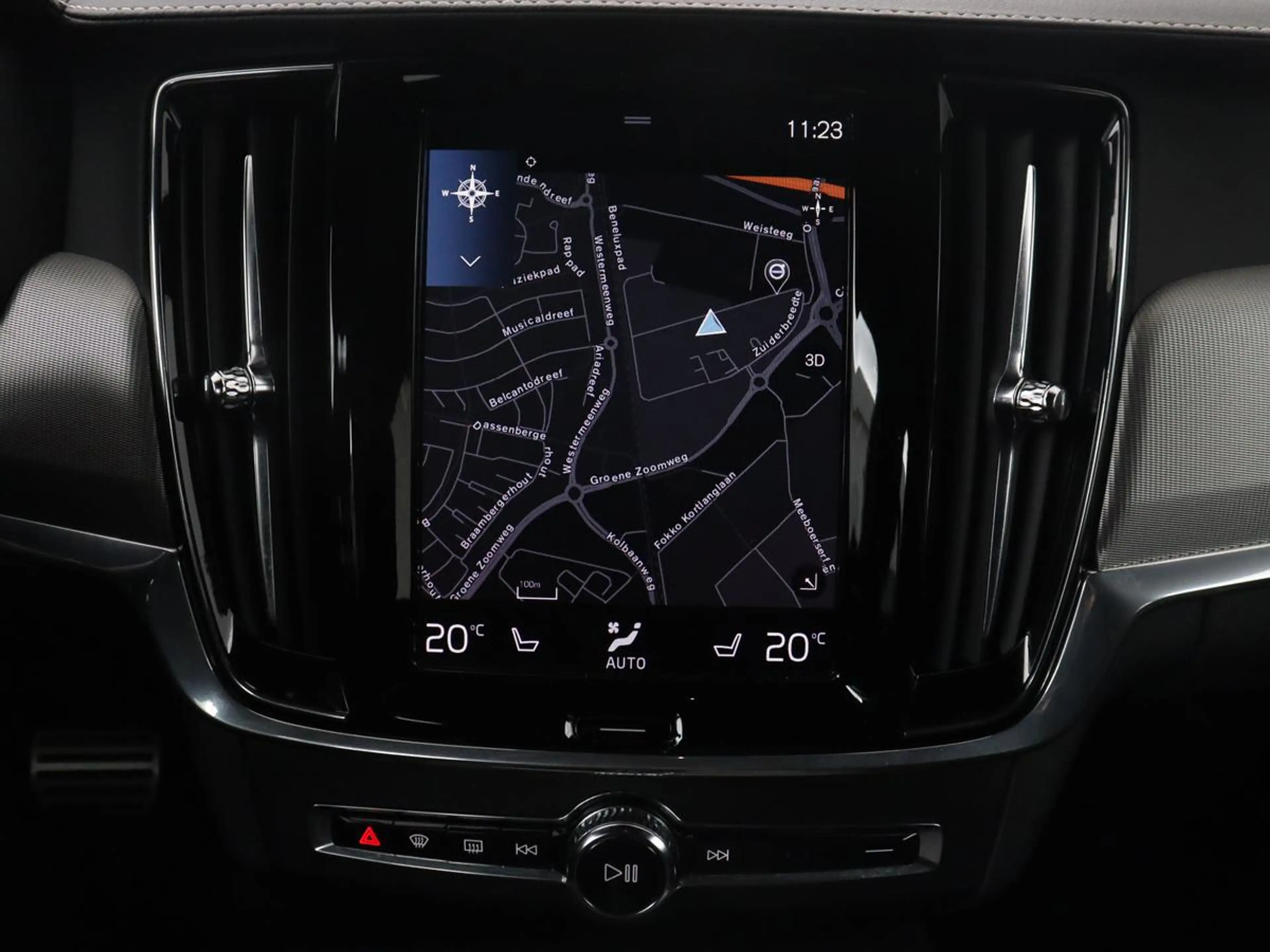Volvo V90 2.0 B4 R-Design | Panoramadak | Leder | Stuur/stoe — photo 28