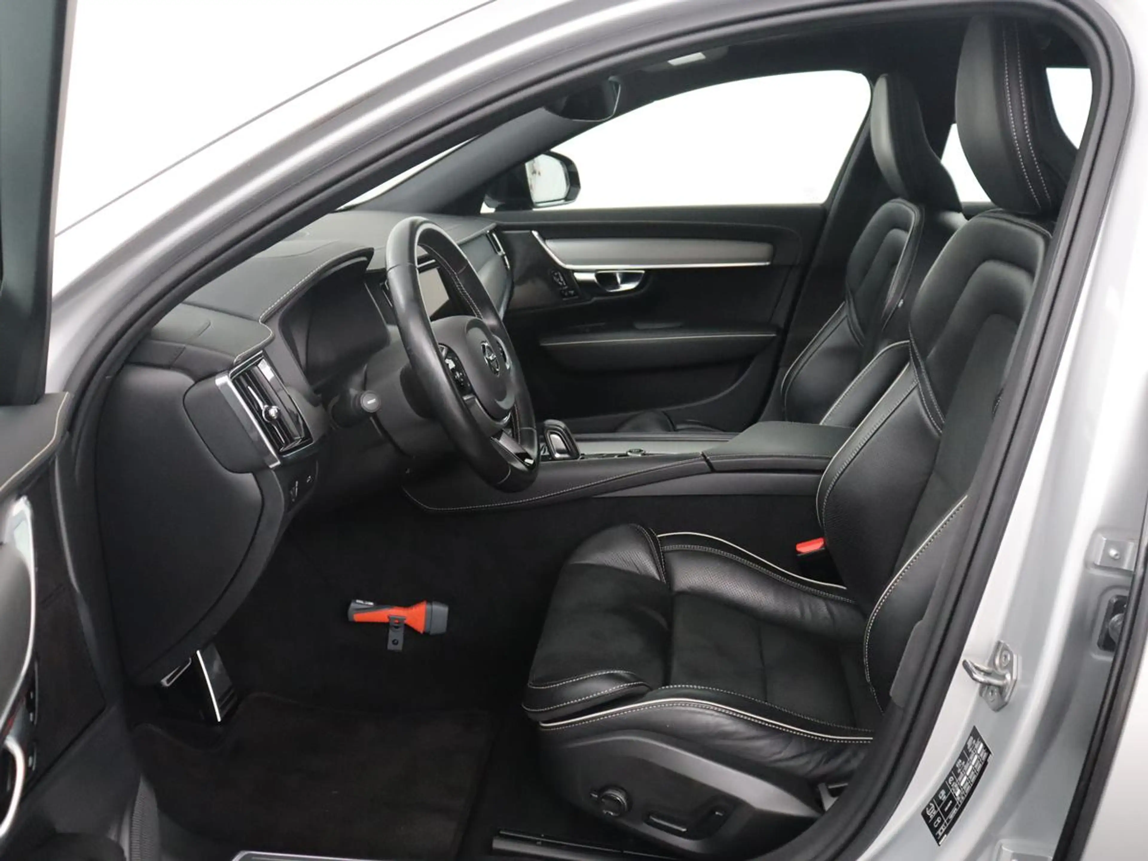 Volvo V90 2.0 B4 R-Design | Panoramadak | Leder | Stuur/stoe — photo 5