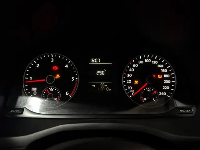 Volkswagen Caddy view 24