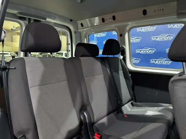 Volkswagen Caddy view 5