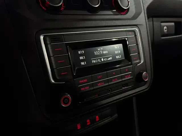 Volkswagen Caddy view 9