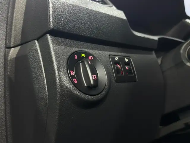 Volkswagen Caddy view 25