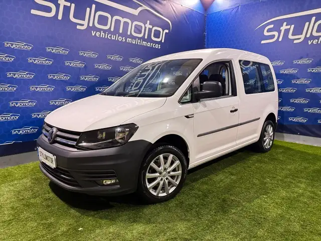 Volkswagen Caddy view 3