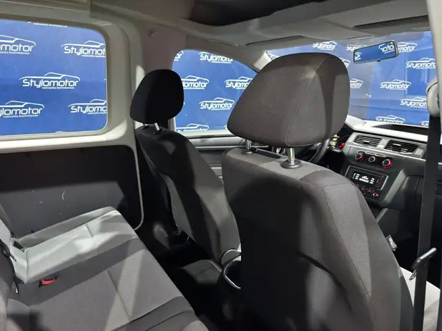 Volkswagen Caddy view 4