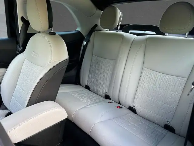 Fiat 500e view 8