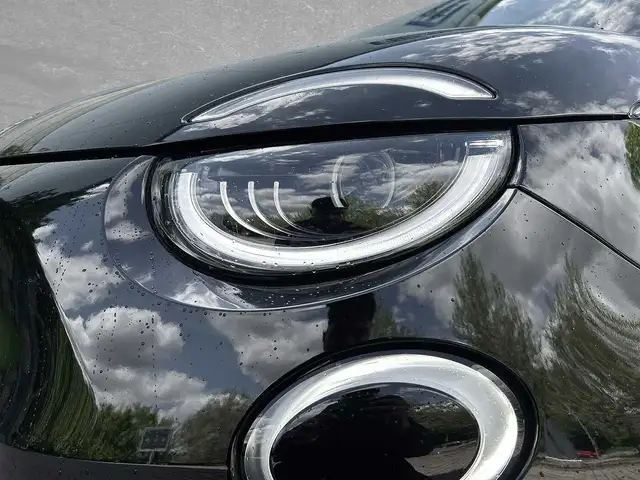Fiat 500e view 13