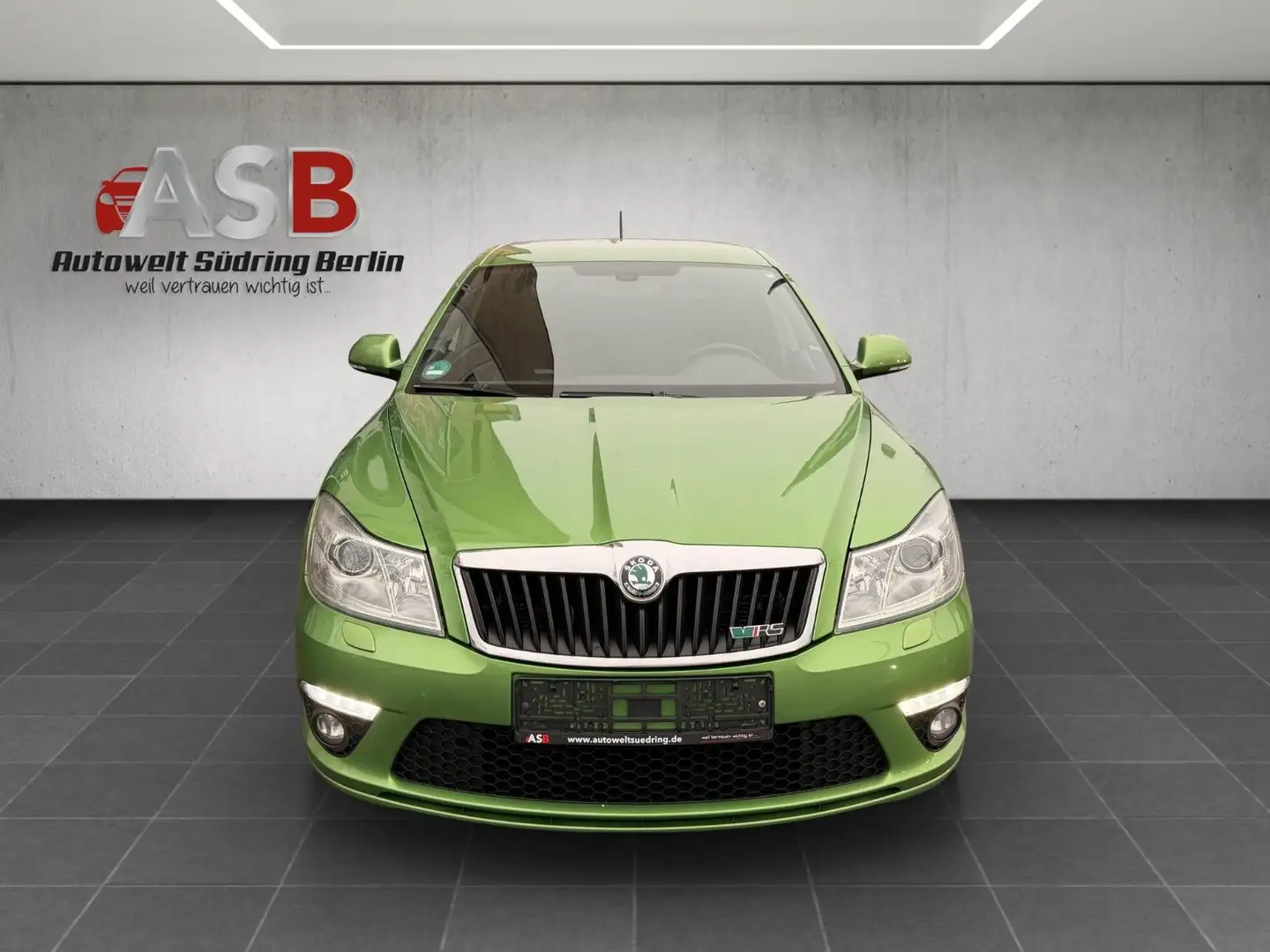 Skoda Octavia Skoda Octavia Lim. RS*DSG*Leder*Navi*Xenon Grün - 2