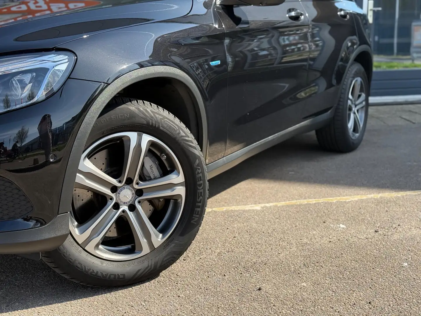 Mercedes-Benz GLC 350 350e 4MATIC | Airco | 360 Camera | Trekhaak Zwart - 2