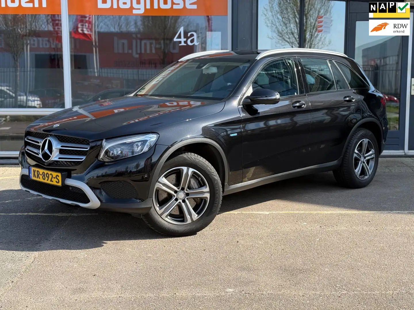 Mercedes-Benz GLC 350 350e 4MATIC | Airco | 360 Camera | Trekhaak Zwart - 1