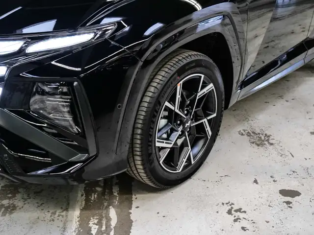 Hyundai Tucson view 3