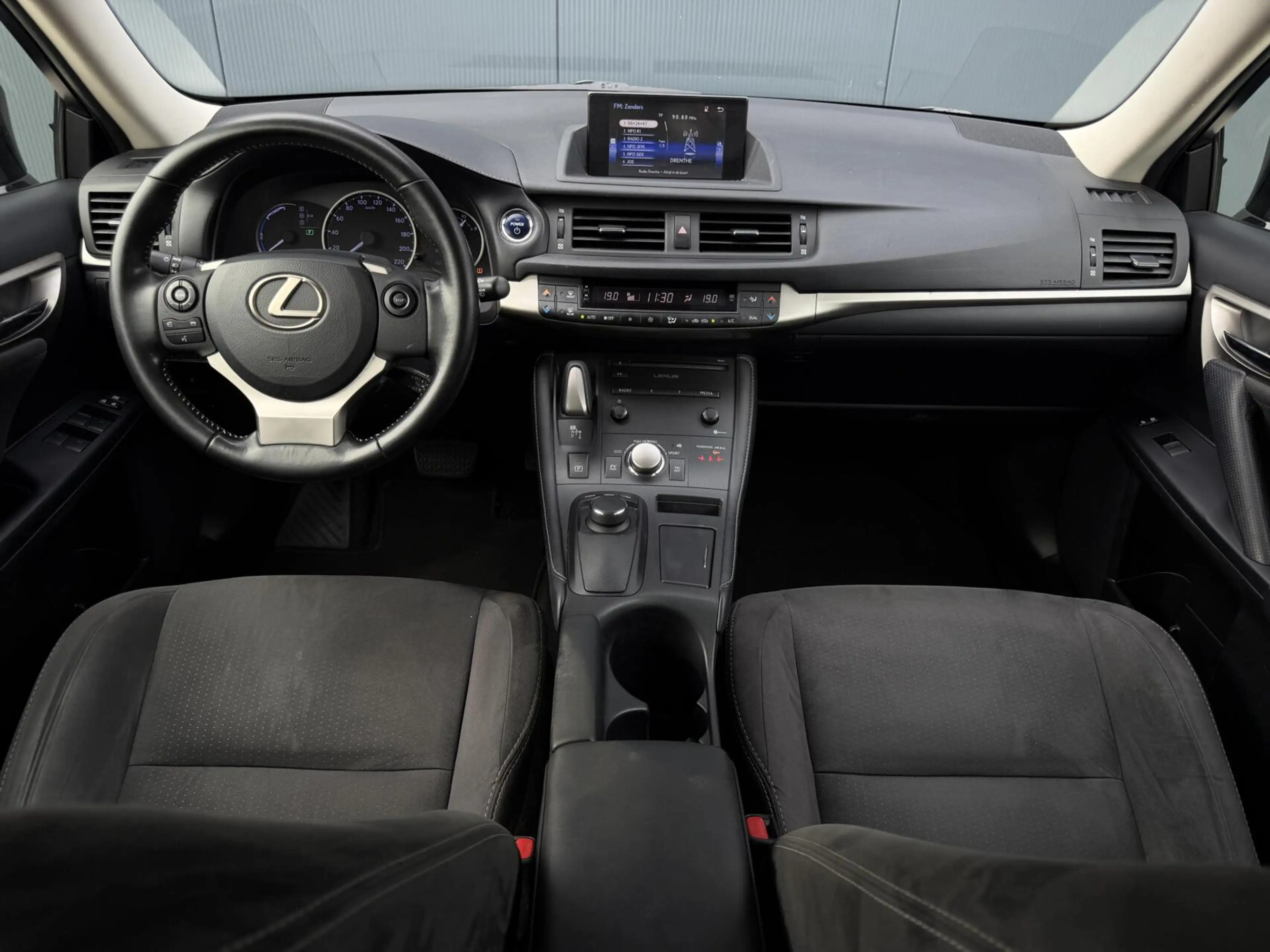 Lexus CT 200h Business Line Led - Alcantara - Navi - Camera - Cr — photo 15