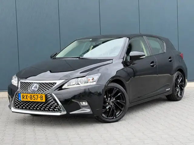 Lexus CT 200h Business Line Led - Alcantara - Navi - Camera - Cr